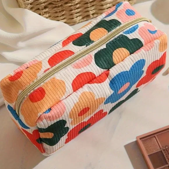 NEW| Colorful Flower Pattern Zipper Versatile Cosmetic Bag Travel Toiletry Pouch - Picture 2 of 5